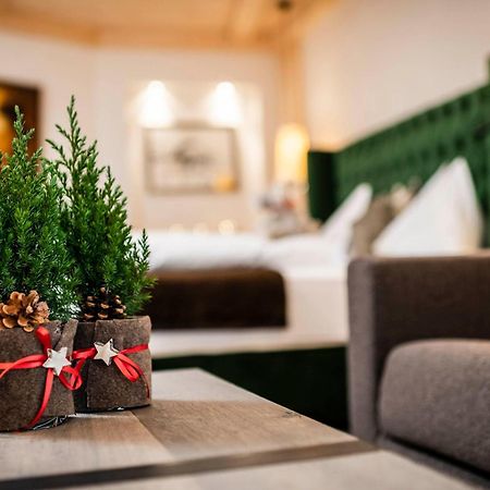 Alpin Boutique Villa Gabriela - Adults Only กัสเตลรอตโต ภายนอก รูปภาพ
