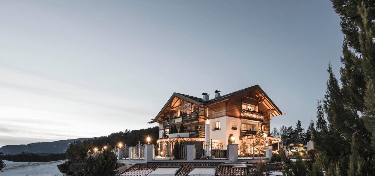 Alpin Boutique Villa Gabriela - Adults Only กัสเตลรอตโต ภายนอก รูปภาพ
