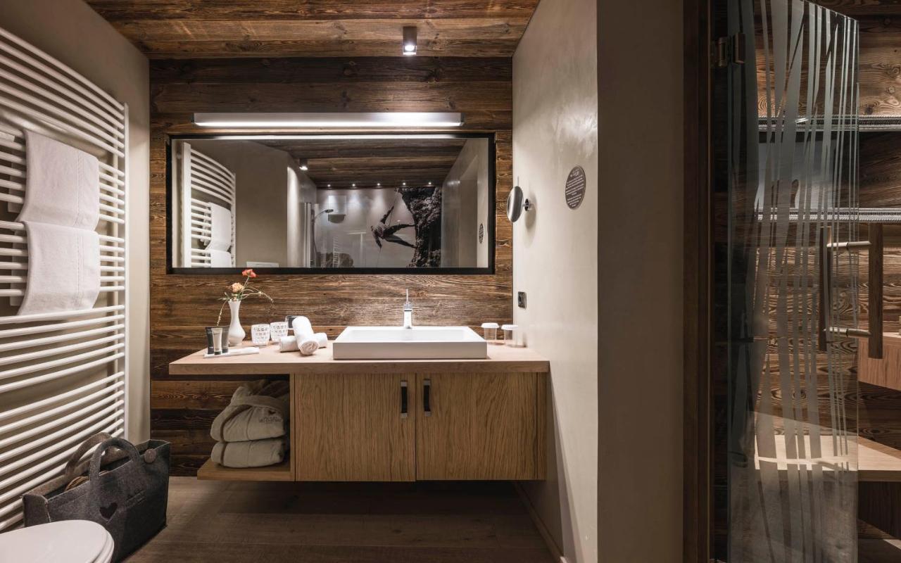 Alpin Boutique Villa Gabriela - Adults Only กัสเตลรอตโต ภายนอก รูปภาพ