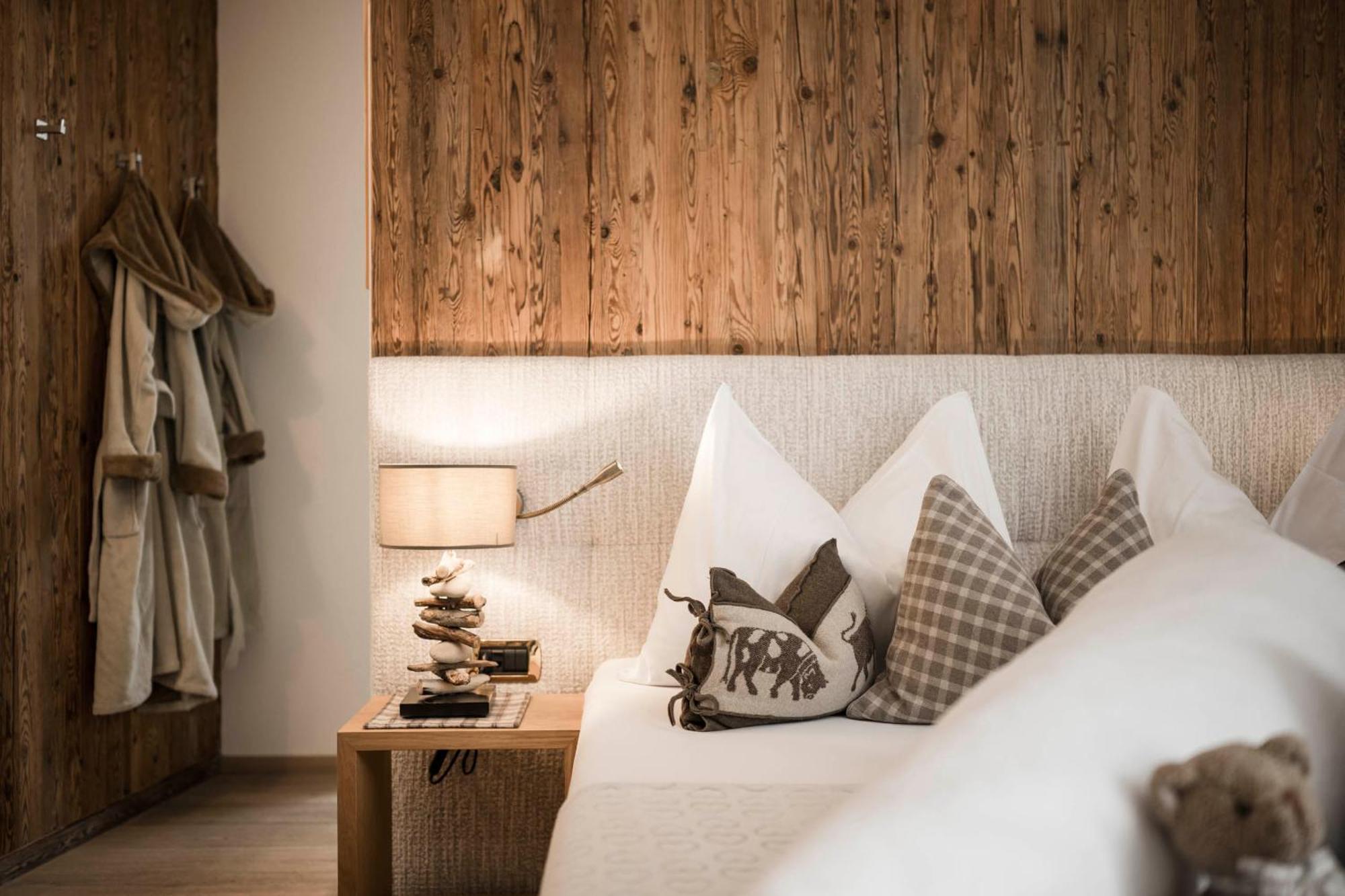 Alpin Boutique Villa Gabriela - Adults Only กัสเตลรอตโต ภายนอก รูปภาพ