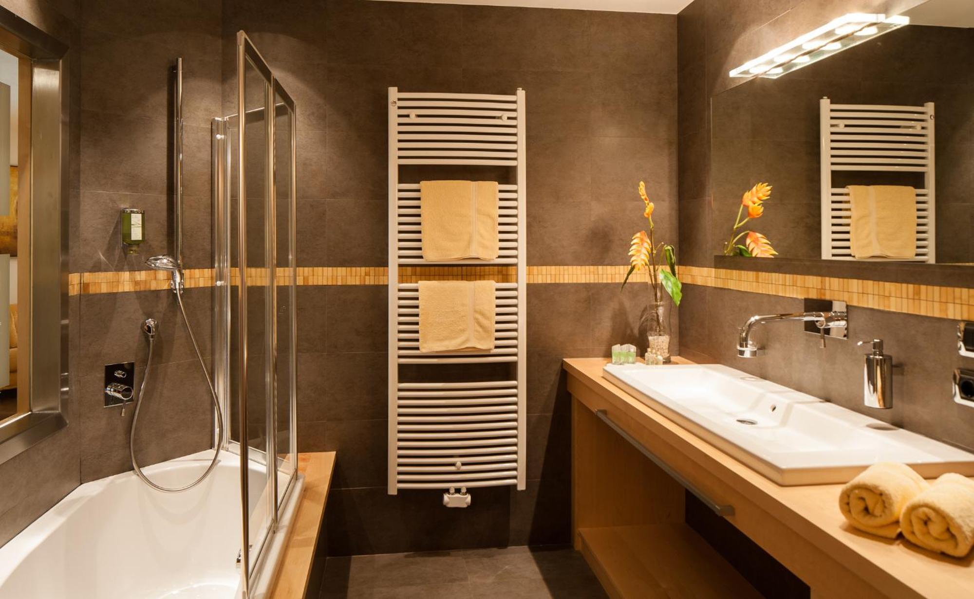 Alpin Boutique Villa Gabriela - Adults Only กัสเตลรอตโต ภายนอก รูปภาพ