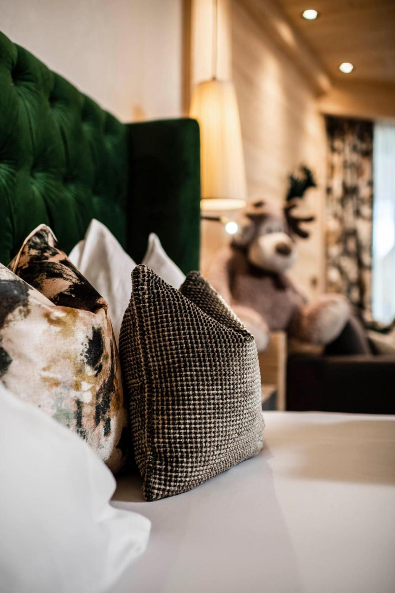 Alpin Boutique Villa Gabriela - Adults Only กัสเตลรอตโต ภายนอก รูปภาพ