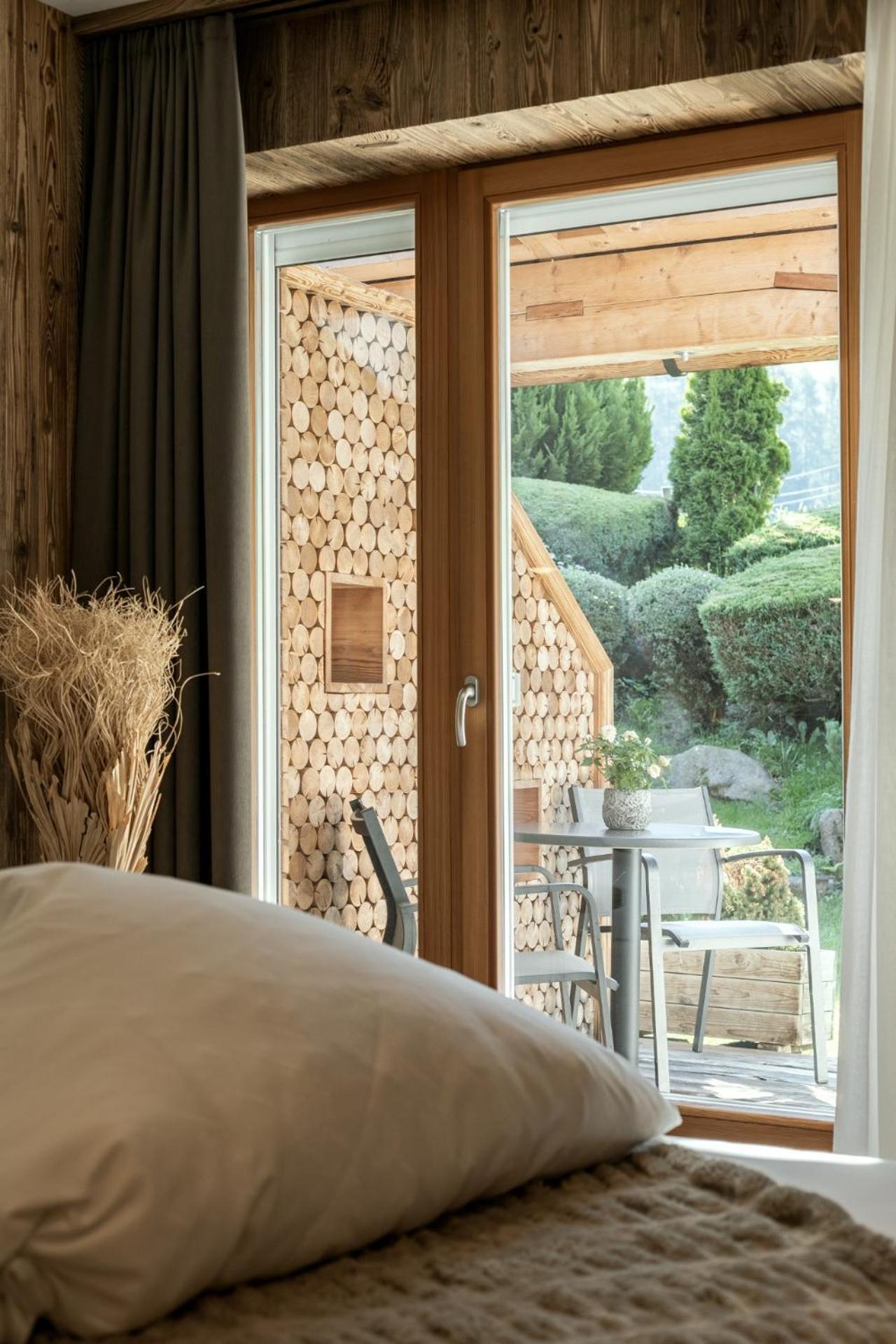 Alpin Boutique Villa Gabriela - Adults Only กัสเตลรอตโต ภายนอก รูปภาพ