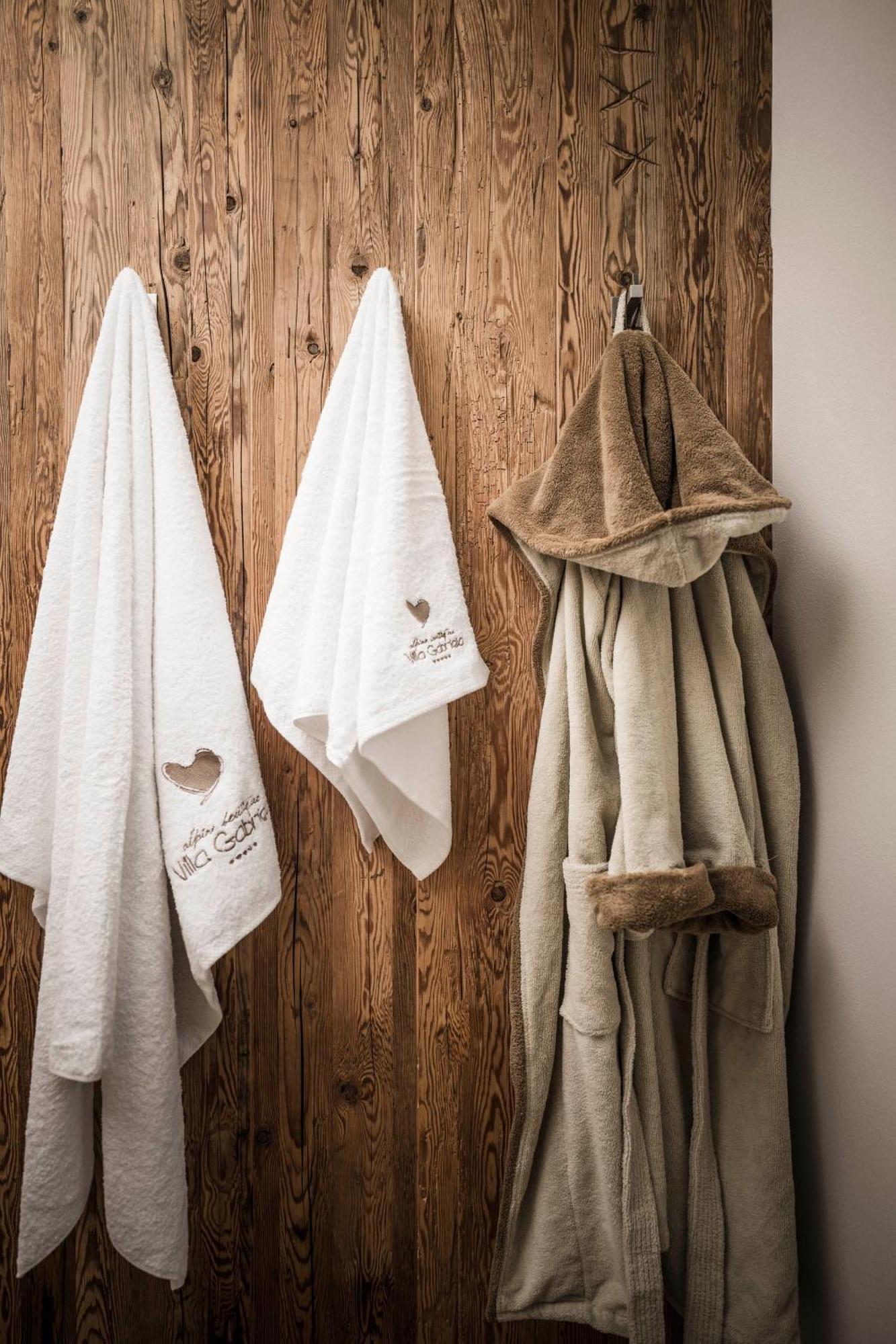 Alpin Boutique Villa Gabriela - Adults Only กัสเตลรอตโต ภายนอก รูปภาพ